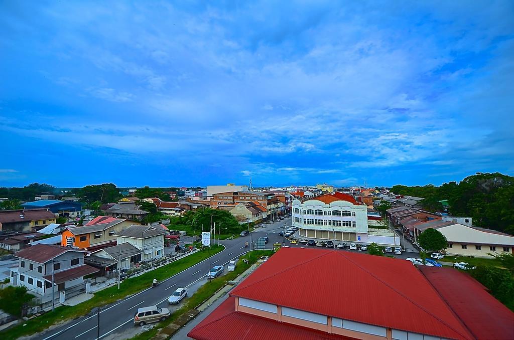 Yew Boutique Hotel Teluk Intan Exterior photo
